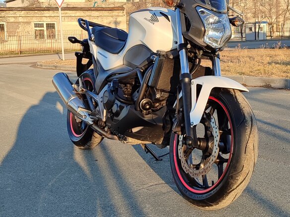 2015 Honda NC 750S, белый, 560000 рублей