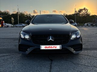 2017 Mercedes-Benz E-Класс 300 V (W213, S213, C238), чёрный, 2750000 рублей, вид 2