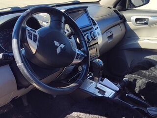 2013 Mitsubishi Pajero Sport II, серый, 1650000 рублей, вид 3