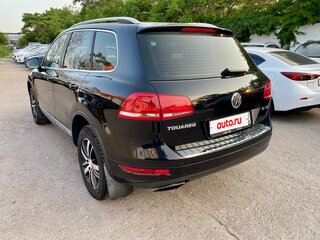 2012 Volkswagen Touareg II, чёрный, 2400000 рублей, вид 5