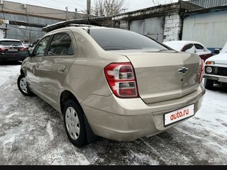 2013 Chevrolet Cobalt II, золотистый, 520000 рублей, вид 3