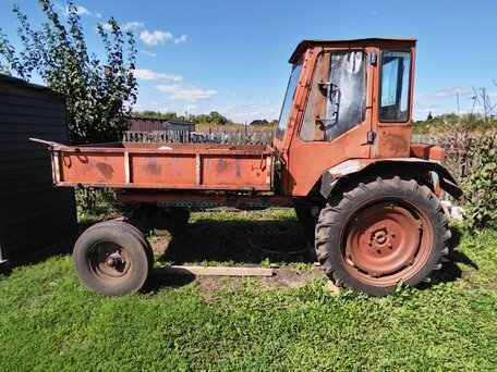 1992 ХТЗ Т-16, красный, 130000 рублей, вид 2