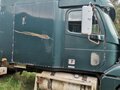 2002 Freightliner FLC, зелёный, 800000 рублей - вид 1