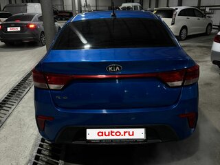 2019 Kia Rio IV, синий, 1550000 рублей, вид 3