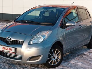 2009 Toyota Vitz II (XP90), серый, 655000 рублей, вид 1