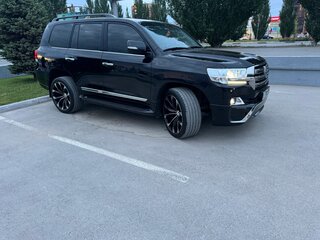 2016 Toyota Land Cruiser 200 Series Рестайлинг 2, чёрный, 6700000 рублей, вид 5