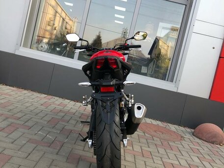 2023 Honda CB 400F, красный, 850000 рублей, вид 4