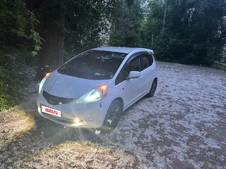 2008 Honda Fit II, белый, 550000 рублей, вид 1