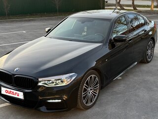 2019 BMW 5 серии 530d xDrive VII (G30/G31/G38), чёрный, 5000000 рублей, вид 3