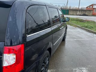 2011 Chrysler Voyager Grand V Рестайлинг, чёрный, 1390000 рублей, вид 5