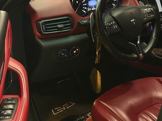 2021 Maserati Levante S I Рестайлинг, белый, 7000000 рублей, вид 5