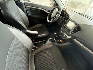 2017 Lada (ВАЗ) Vesta I, серебристый, 875000 рублей, вид 4