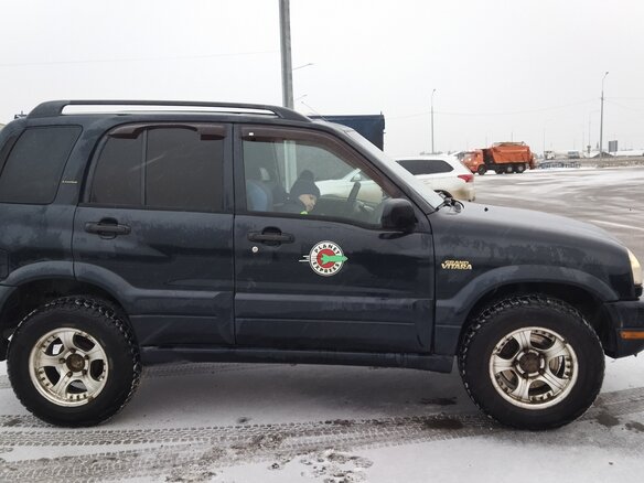 1999 Suzuki Grand Vitara I, чёрный, 350000 рублей - вид 1