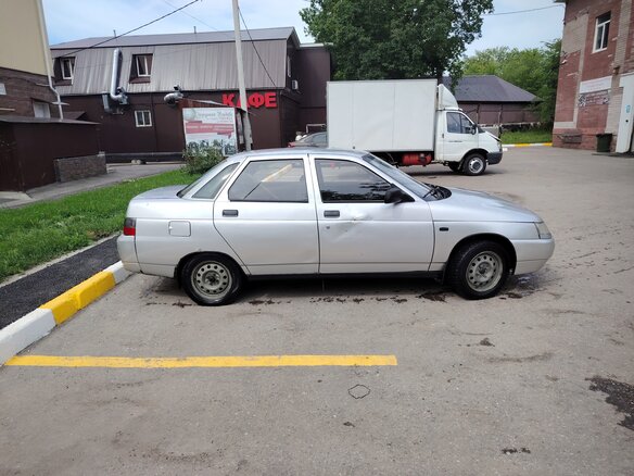 2002 Lada (ВАЗ) 2110, серебристый, 95000 рублей - вид 2