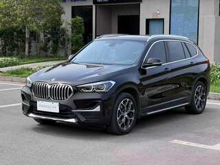 2021 BMW X1 Long 20Li sDrive II (F48) Рестайлинг, чёрный, 1683000 рублей, вид 3