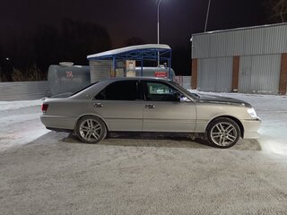 2001 Toyota Crown XI (S170), серый, 1700000 рублей, вид 4
