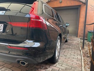 2020 Volvo V60 MHEV II, чёрный, 2550000 рублей, вид 5