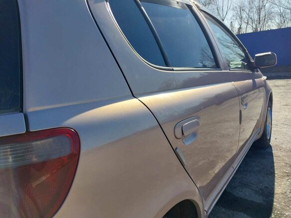 2001 Toyota Vitz I (P10), розовый, 399000 рублей - вид 11