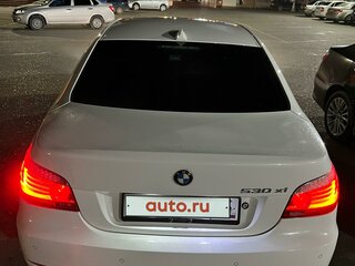 2008 BMW 5 серии 530xi V (E60/E61) Рестайлинг, белый, 1150000 рублей, вид 4