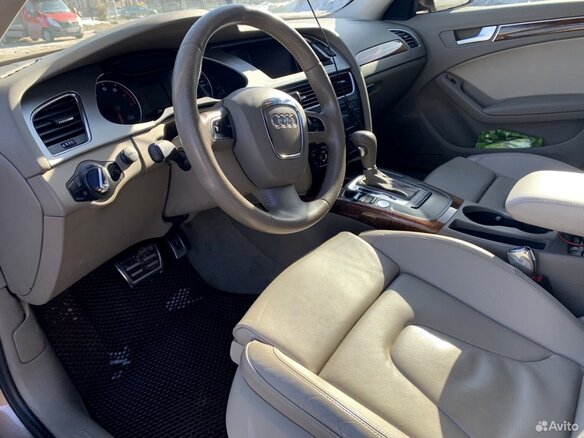 2011 Audi A4 IV (B8), бежевый, 1920000 рублей - вид 4