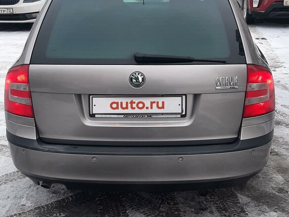 2008 Skoda Octavia II (A5), серый, 700000 рублей - вид 2