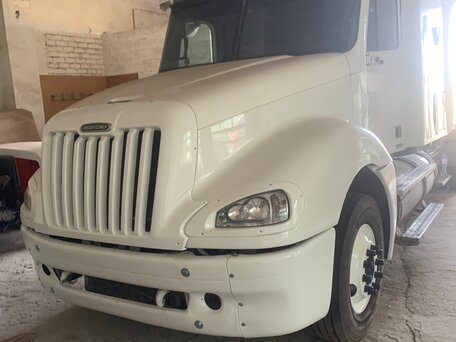 2003 Freightliner Columbia, белый, 1800000 рублей, вид 2