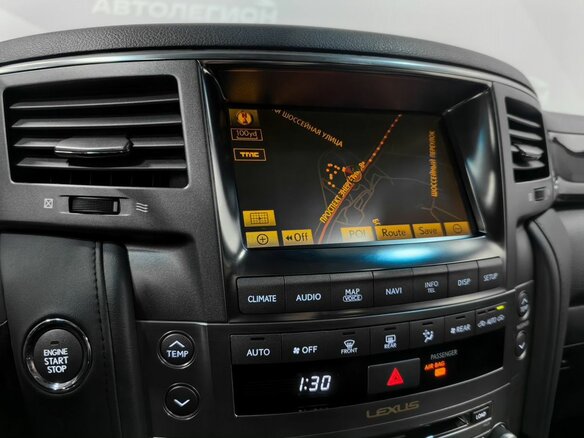 2011 Lexus LX 570 III, чёрный, 3400000 рублей - вид 24