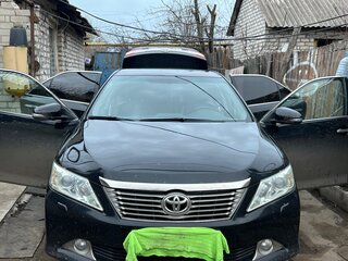 2012 Toyota Camry VII (XV50), чёрный, 1700000 рублей, вид 1