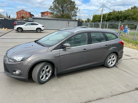 2014 Ford Focus III, серый, 1200000 рублей - вид 7