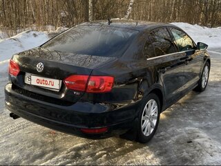 2011 Volkswagen Jetta VI, чёрный, 890000 рублей, вид 2