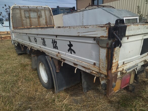 2000 Isuzu Elf (N-series), белый, 1600000 рублей - вид 4
