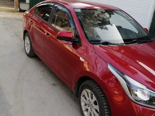 2017 Kia Rio IV, красный, 1300000 рублей, вид 5