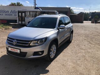 2016 Volkswagen Tiguan I Рестайлинг, серебристый, 2100000 рублей, вид 1