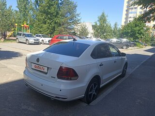 2017 Volkswagen Polo V Рестайлинг, белый, 1200000 рублей, вид 3
