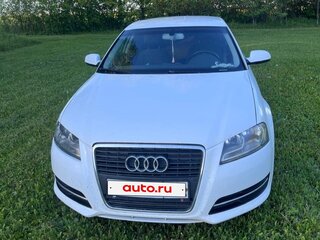 2010 Audi A3 II (8P) Рестайлинг 2, белый, 600000 рублей, вид 4