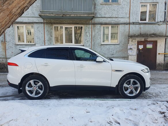 2018 Jaguar F-Pace I, белый, 3200000 рублей - вид 1