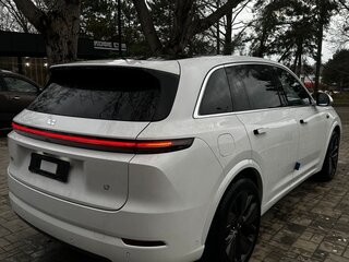 2024 Li Auto (Lixiang) L7 52.3 kWh I Рестайлинг, белый, 7050000 рублей, вид 3