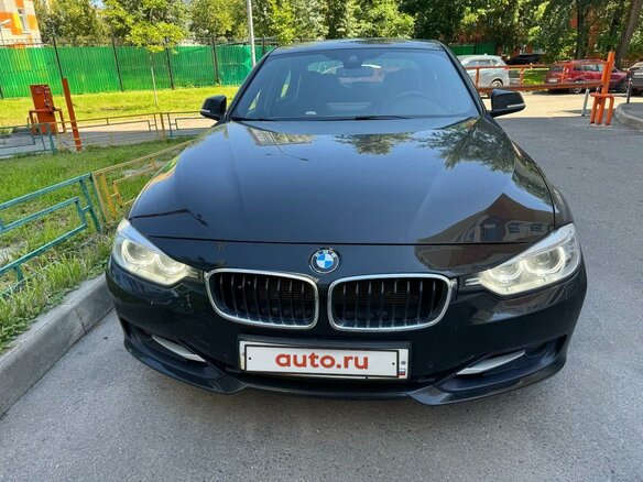 2013 BMW 3 серии 320i VI (F3x), чёрный, 3200000 рублей