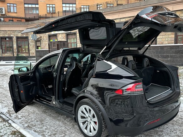 2016 Tesla Model X P90D I, чёрный, 3550000 рублей - вид 8