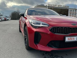 2019 Kia Stinger I, красный, 3350000 рублей, вид 5