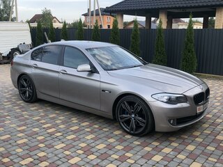 2012 BMW 5 серии 520i VI (F10/F11/F07), бежевый, 1700000 рублей, вид 1