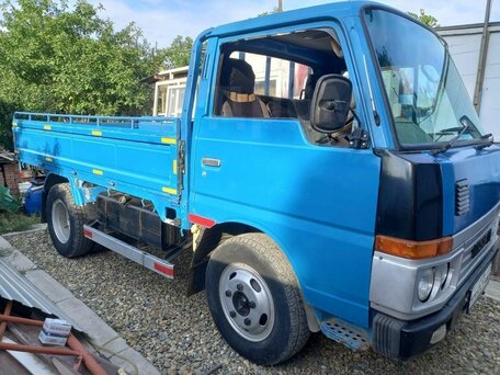 1985 Nissan Atlas, синий, 850000 рублей, вид 2