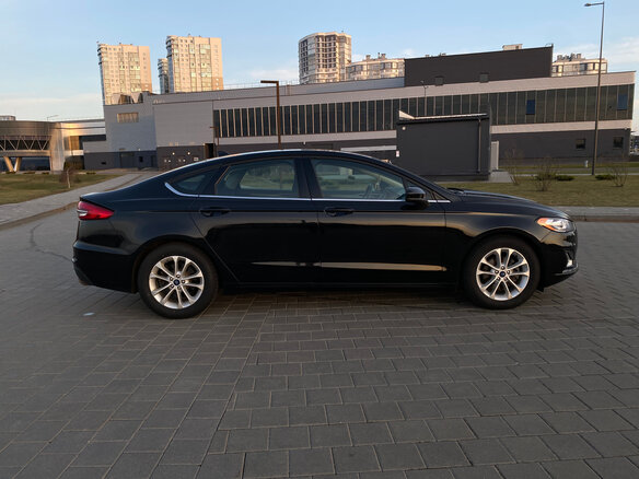 2020 Ford Fusion (North America) II Рестайлинг, чёрный, 1650000 рублей - вид 8
