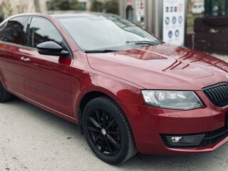 2017 Skoda Octavia III (A7), красный, 1850000 рублей, вид 1