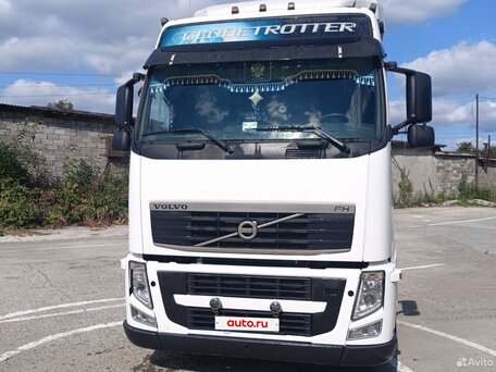 2003 Volvo FH, белый, 3300000 рублей, вид 1
