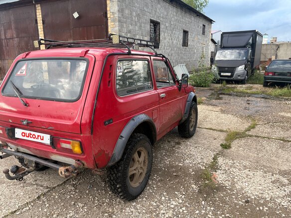 1992 Lada (ВАЗ) 2121 (4x4) I, красный, 250000 рублей - вид 3