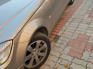 2010 Mercedes-Benz C-Класс 180 BlueEFFICIENCY III (W204), бежевый, 1300000 рублей, вид 3