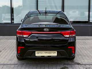 2019 Kia Rio IV, чёрный, 1229000 рублей, вид 4