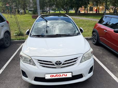 2011 Toyota Corolla X (E140, E150) Рестайлинг, белый, 850000 рублей, вид 5