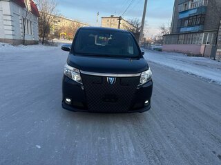 2017 Toyota Esquire I Рестайлинг, чёрный, 2398000 рублей, вид 3